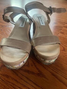 Steve Madden Beige/Tan Wedge Sandals with Multicolor Espadrille Trim